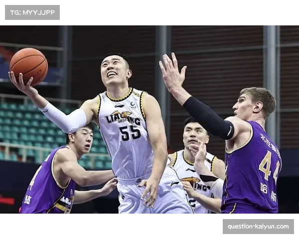 福建曾凌铉6记三分浇灭广州 角色球员投射能力决定比赛走势